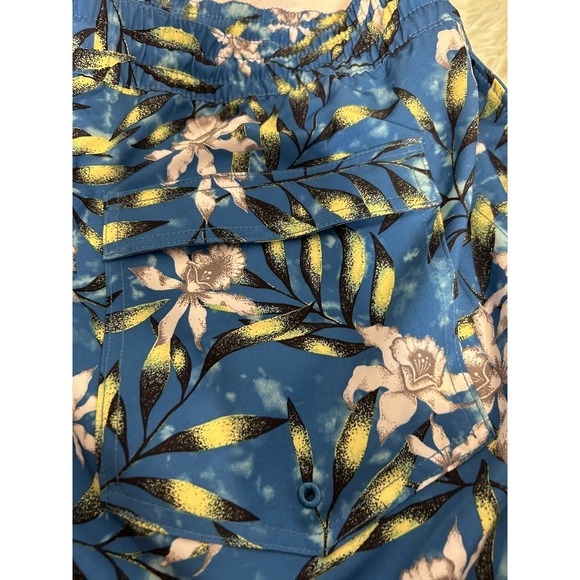 Men's Volcom Size X-large Swim trunks. NWT. Blue tropical floral theme. Hawaiian - Picture 14 of 16